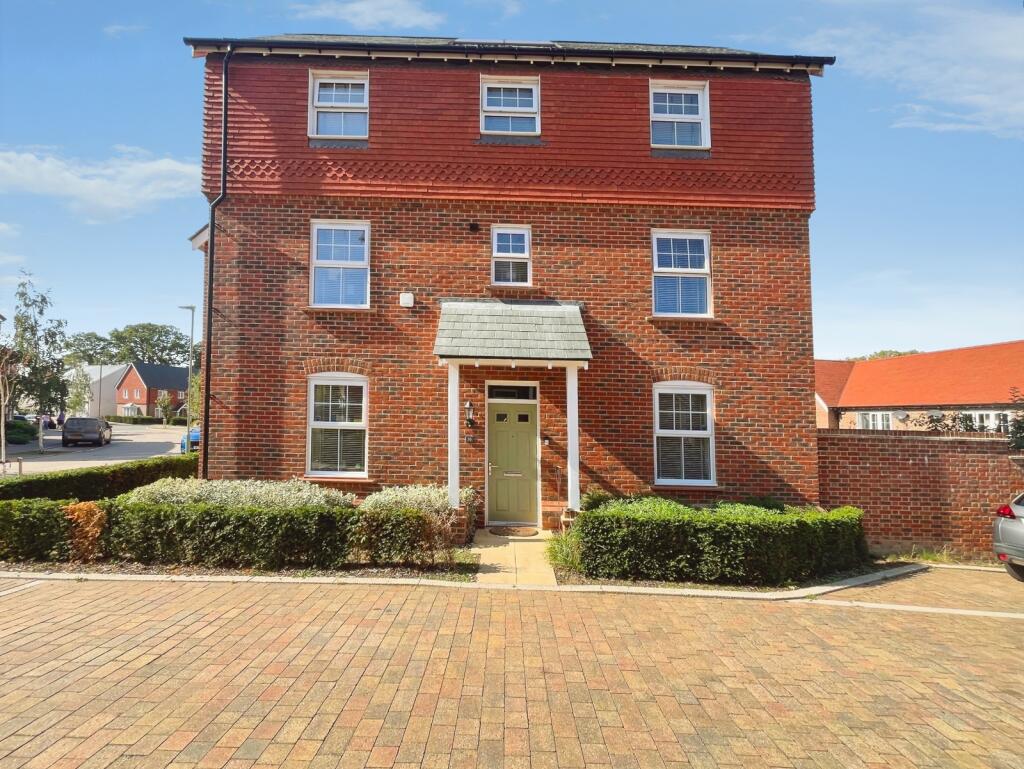 Main image of property: Deepford Crescent, Hook, Hampshire, RG27