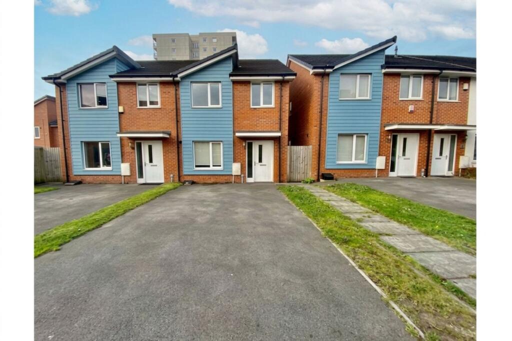 Main image of property: Carmody Close, Manchester, M40