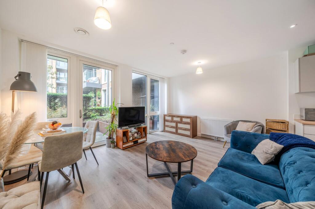 Main image of property: Glenthorne Road, London, W6