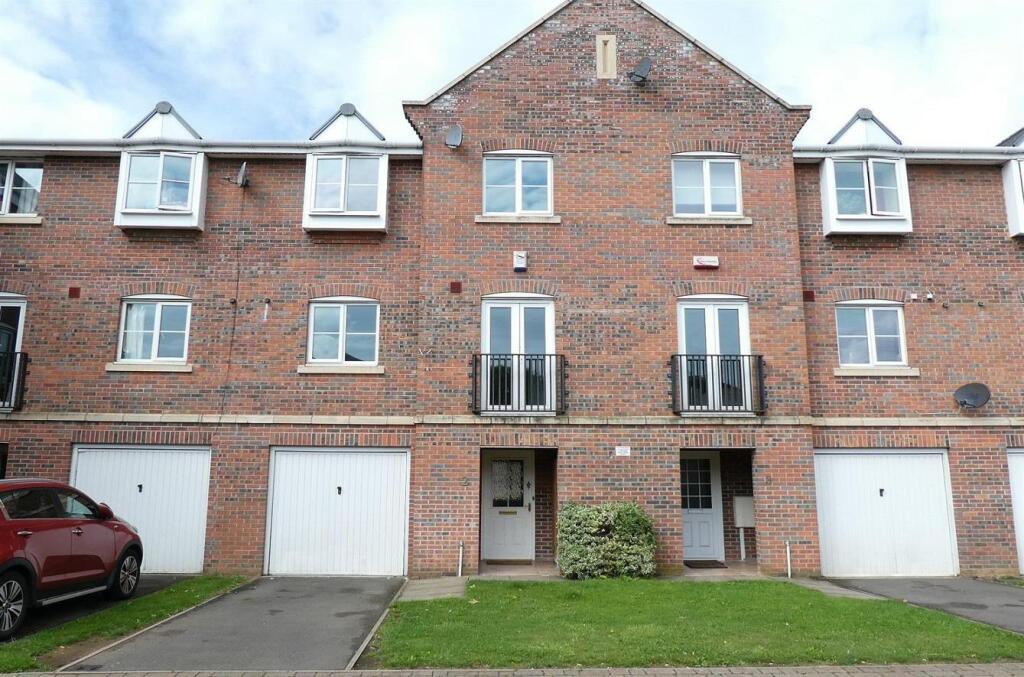 Main image of property: Smiths Court, Southbridge, Northampton NN4