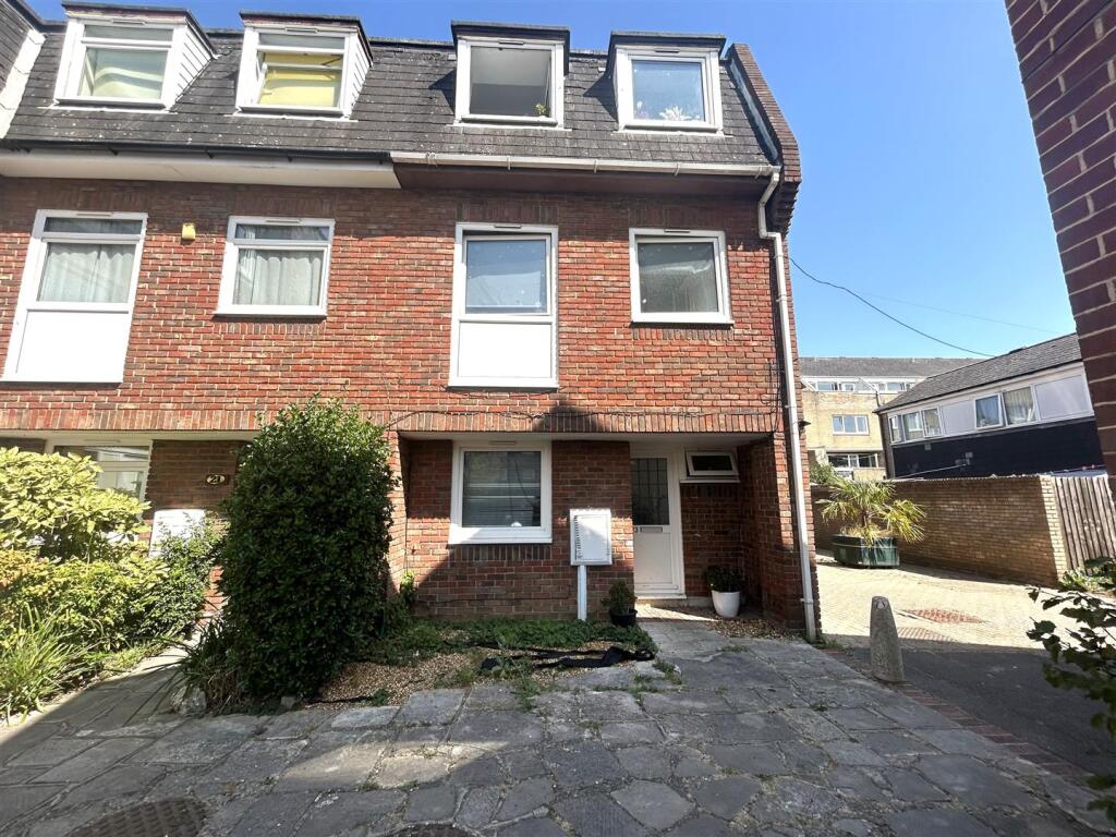 Main image of property: Seahorse Walk, Gosport, PO12