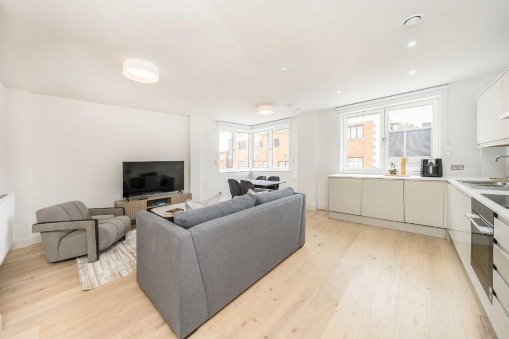 Main image of property: Stonhouse Street, London