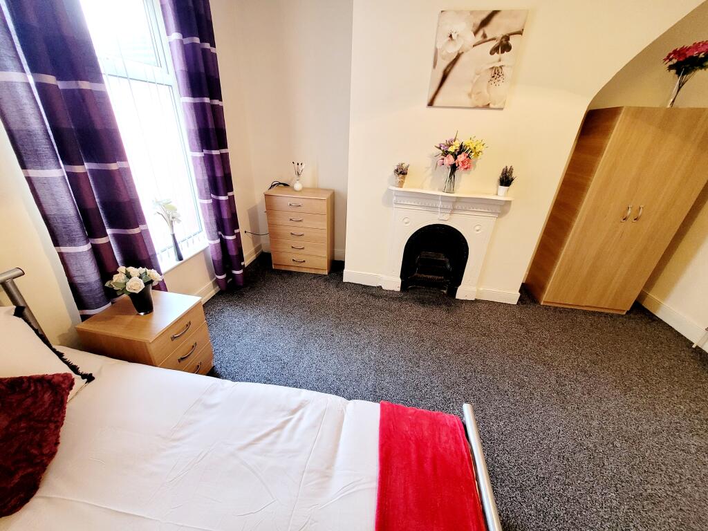 Main image of property: Room 4, Liverpool Road, Eccles, M30