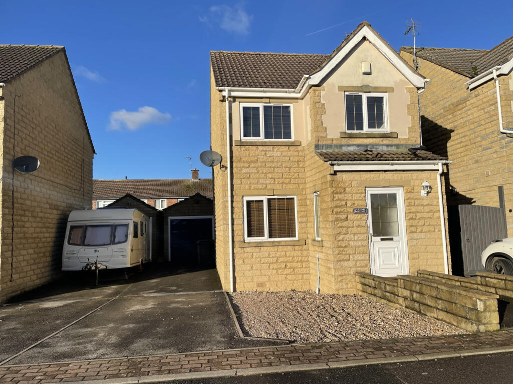 Main image of property: Reeves Avenue, Pilsley Chesterfield, Derbyshire, S45