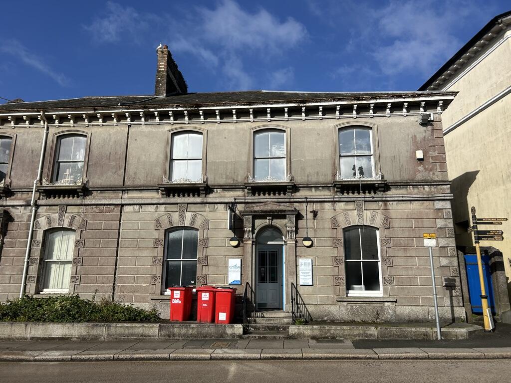 Main image of property: 8 Windsor Place, Liskeard, Cornwall, PL14