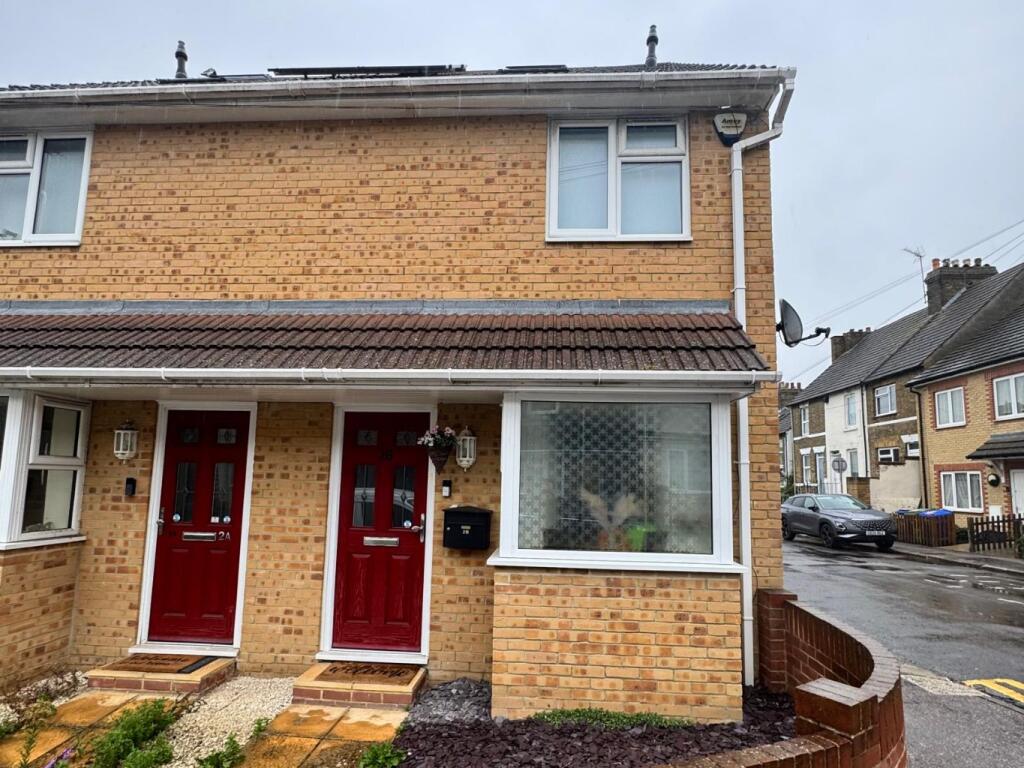 Main image of property: Thomas Road, Sittingbourne, Kent, ME10 3AN