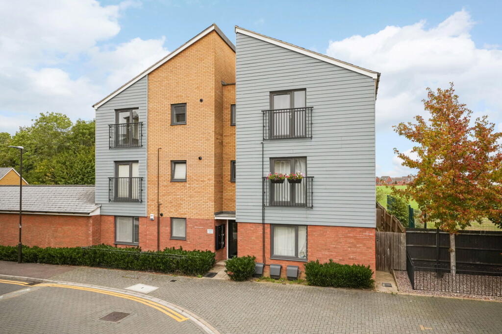 Main image of property: Wodell Drive, Wolverton, Milton Keynes, MK12 5FT