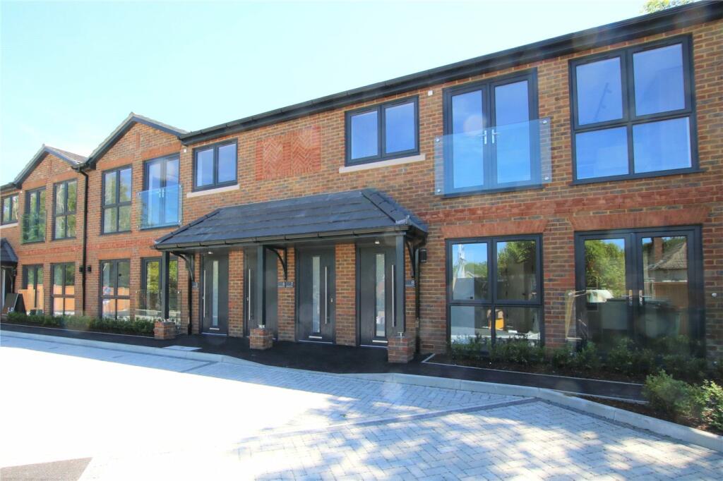 Main image of property: 12a Omers Rise, Burghfield Common, Reading, Berkshire, RG7