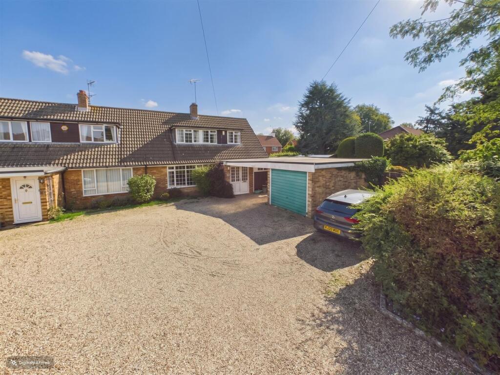 Main image of property: Long Lane, Tilehurst, Reading