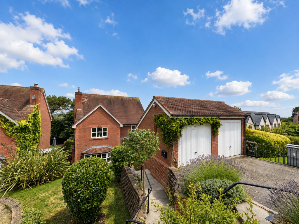 Main image of property: Eleanor Park, Prenton, CH43