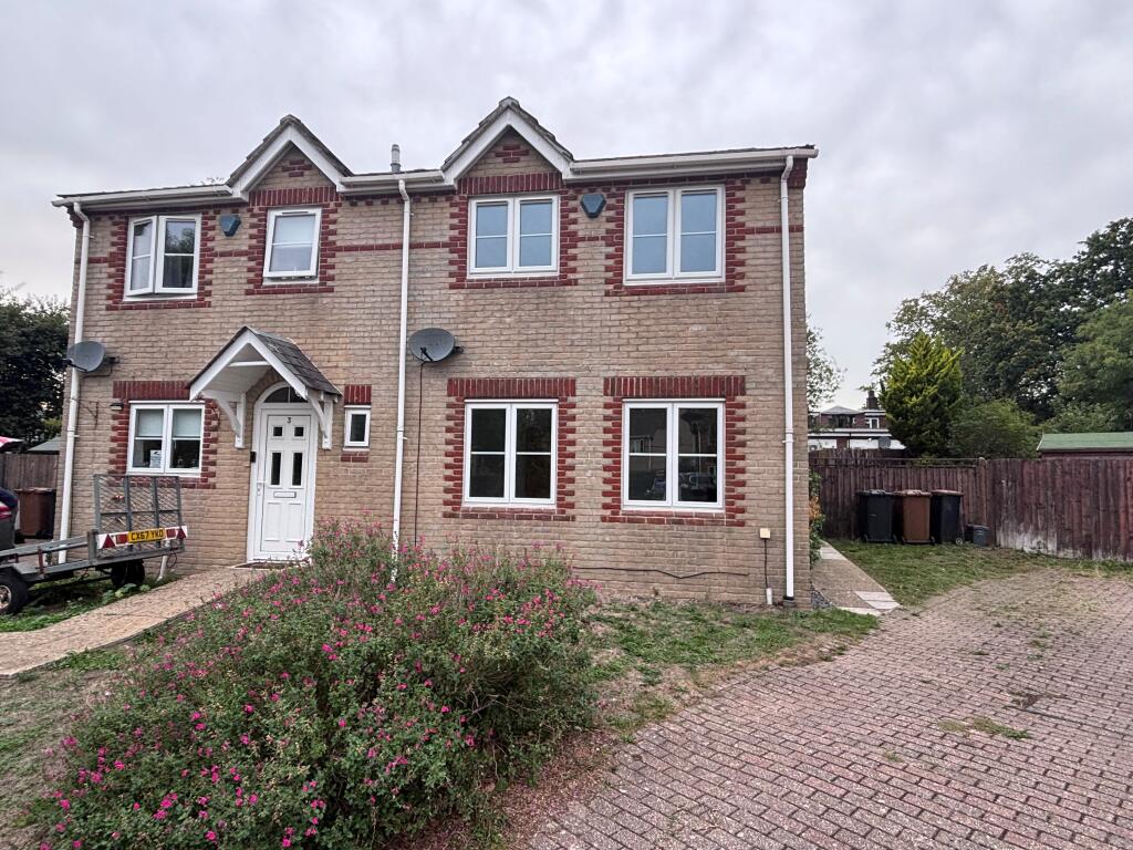 Main image of property: Nursling