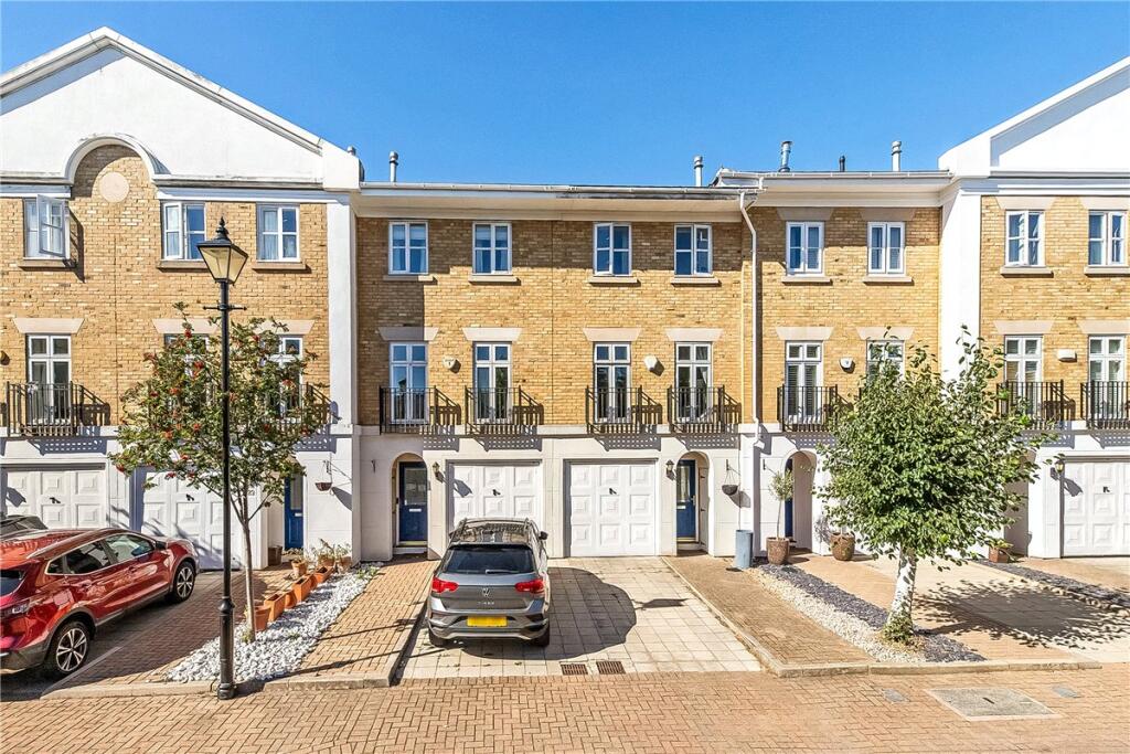 Main image of property: Bevin Square, London, SW17