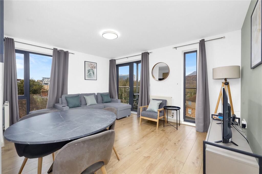 Main image of property: Chain Court, 33 Ajax Avenue, Colindale, London, NW9