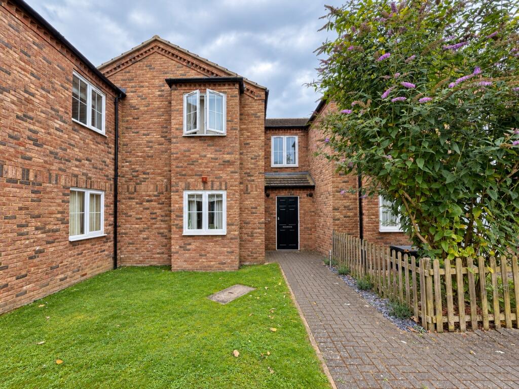 Main image of property: Lothair Road, Luton, LU2