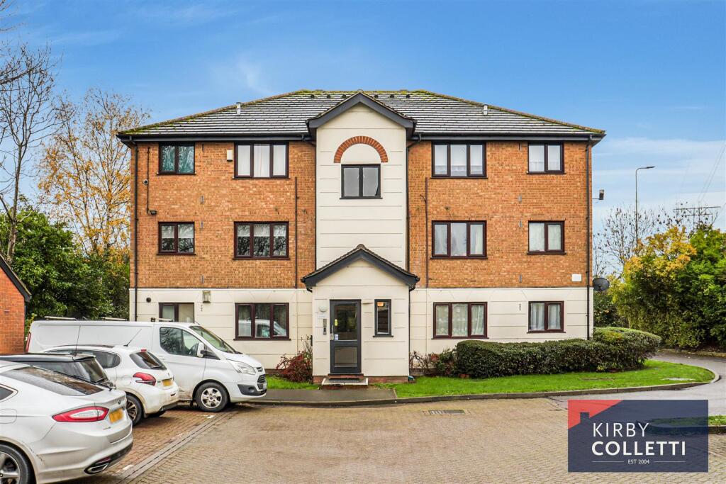 Main image of property: Parrotts Field, Hoddesdon