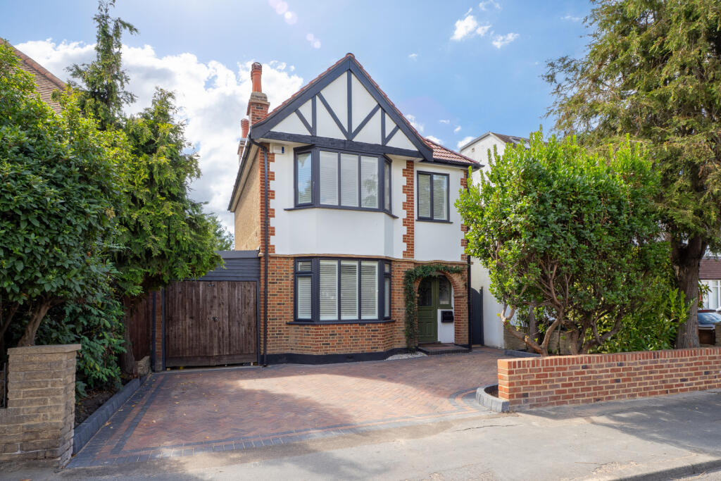 Main image of property: Cheam Common Road, Worcester Park, UK, KT4
