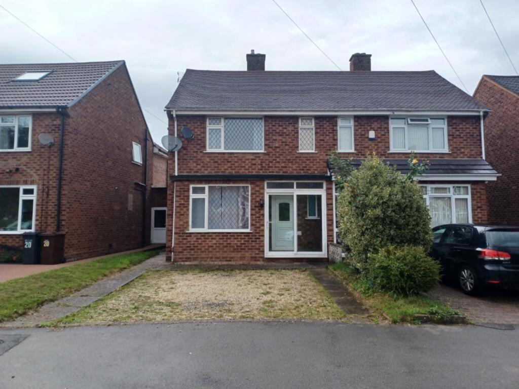 Main image of property: Redlands Close, Solihull, B91