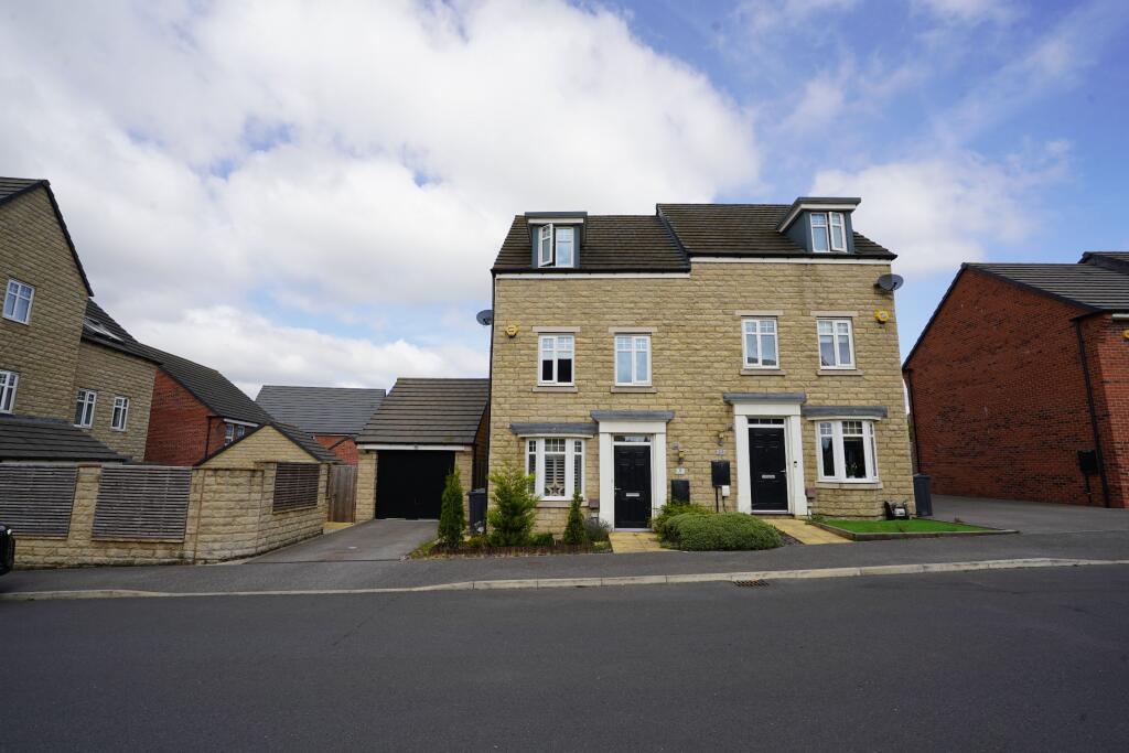 Main image of property: Heathfield Lane, Birkenshaw