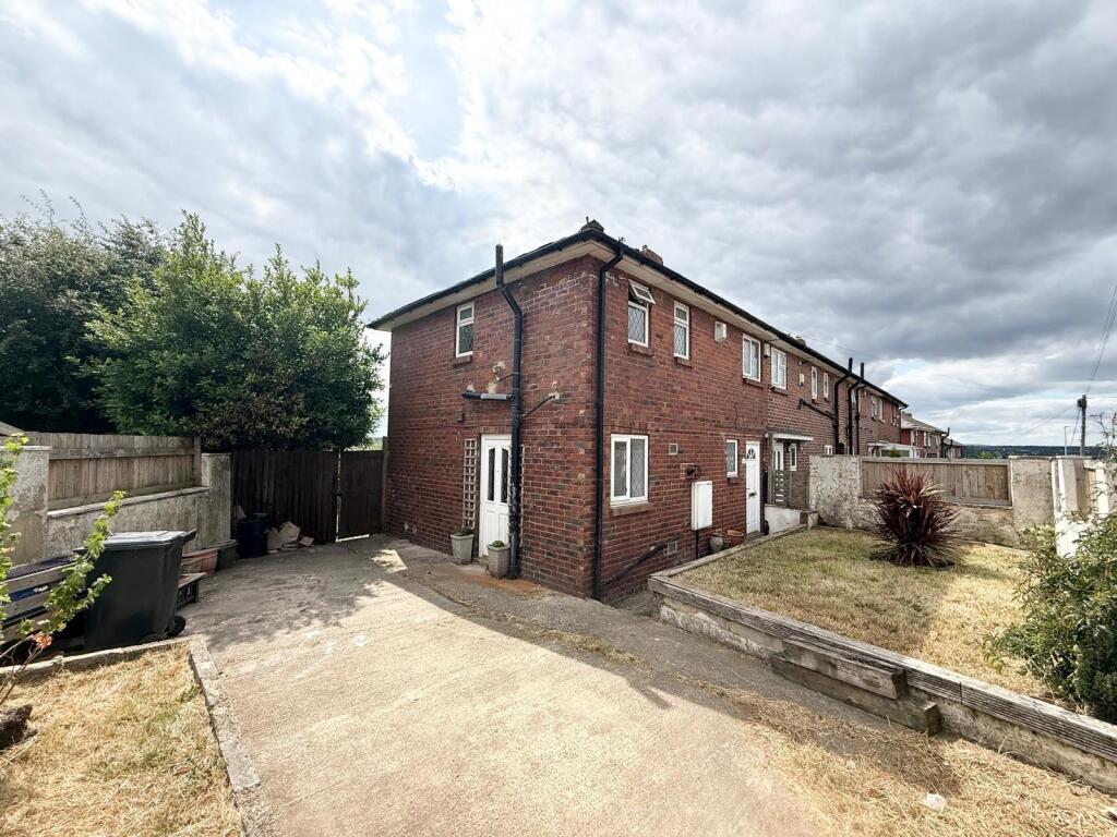 Main image of property: Fairfield Hill, Leeds, West Yorkshire, LS13
