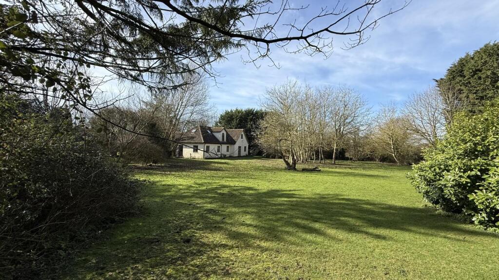 Main image of property: Haverhill Road, Horseheath, Cambridge, Cambridgeshire CB21