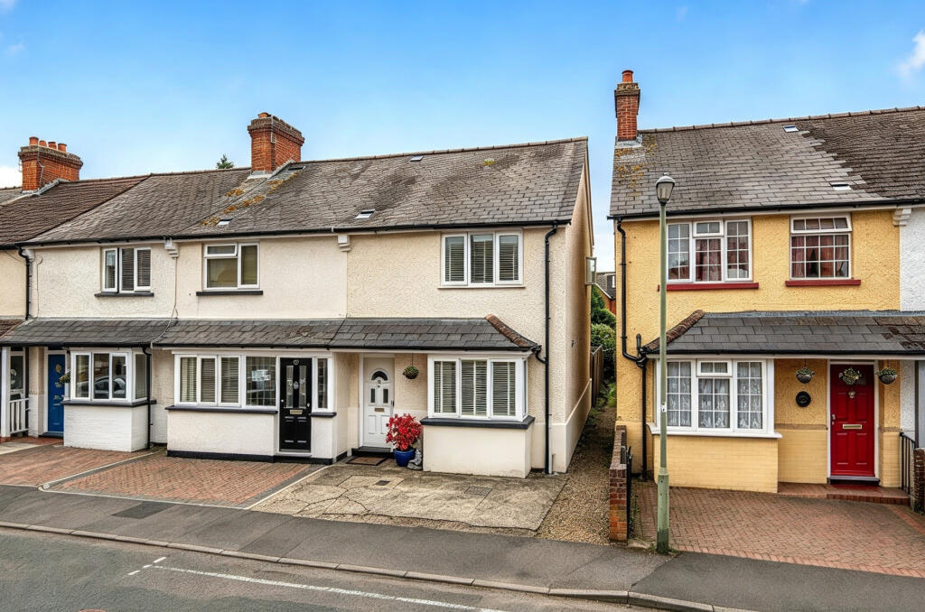 Main image of property: Alexandra Road, Addlestone, Surrey, KT15