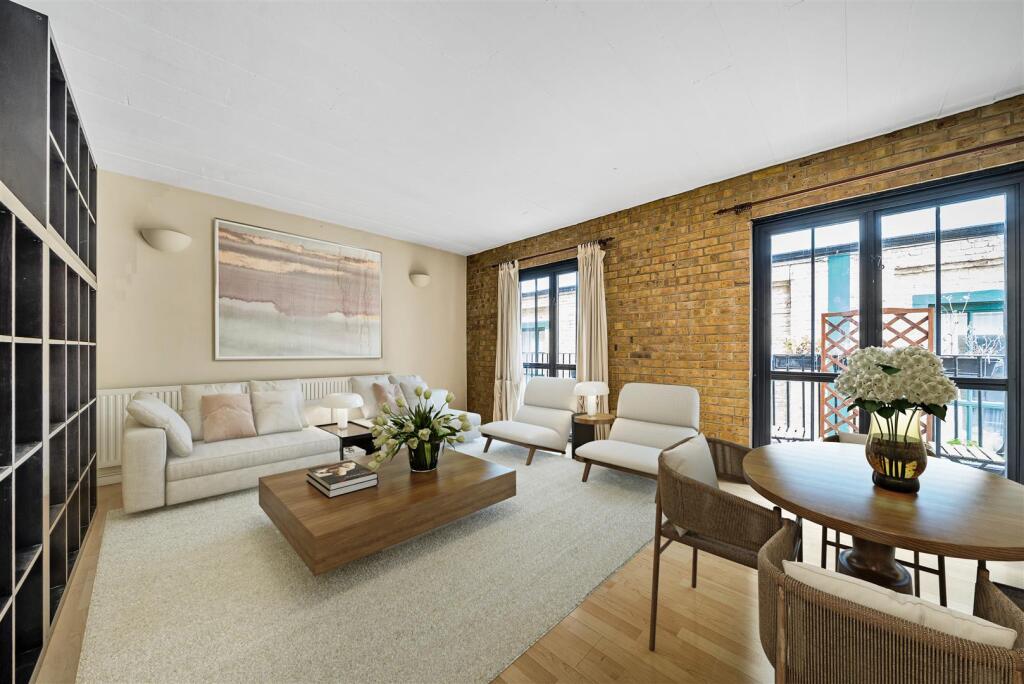 Main image of property: Burrells Wharf Square, Canary Wharf, E14