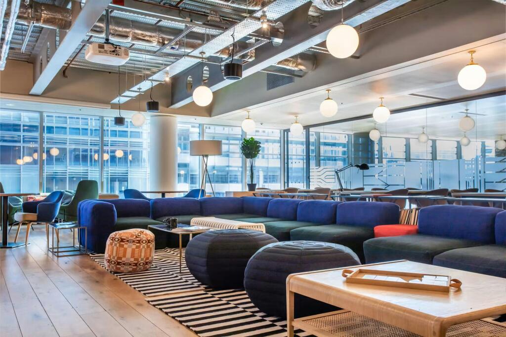 Aldgate Tower Breakout Area.jpeg