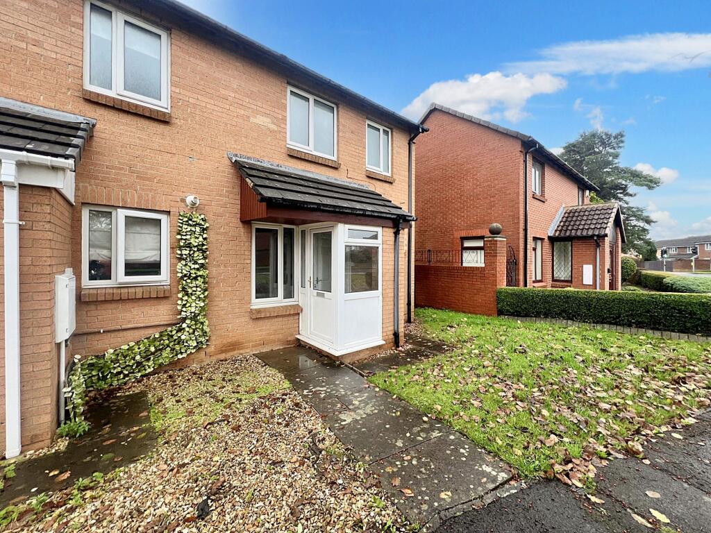 Main image of property: Middle Road, Ingleby Barwick, Stockton-on-Tees, Durham, TS17 0SB