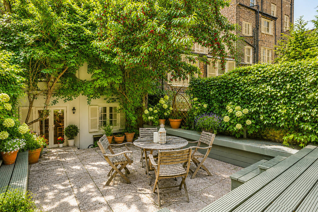 Main image of property: Finborough Road, Chelsea