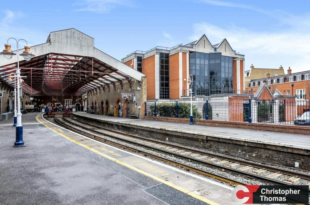 Low res Riverside House and station.jpg