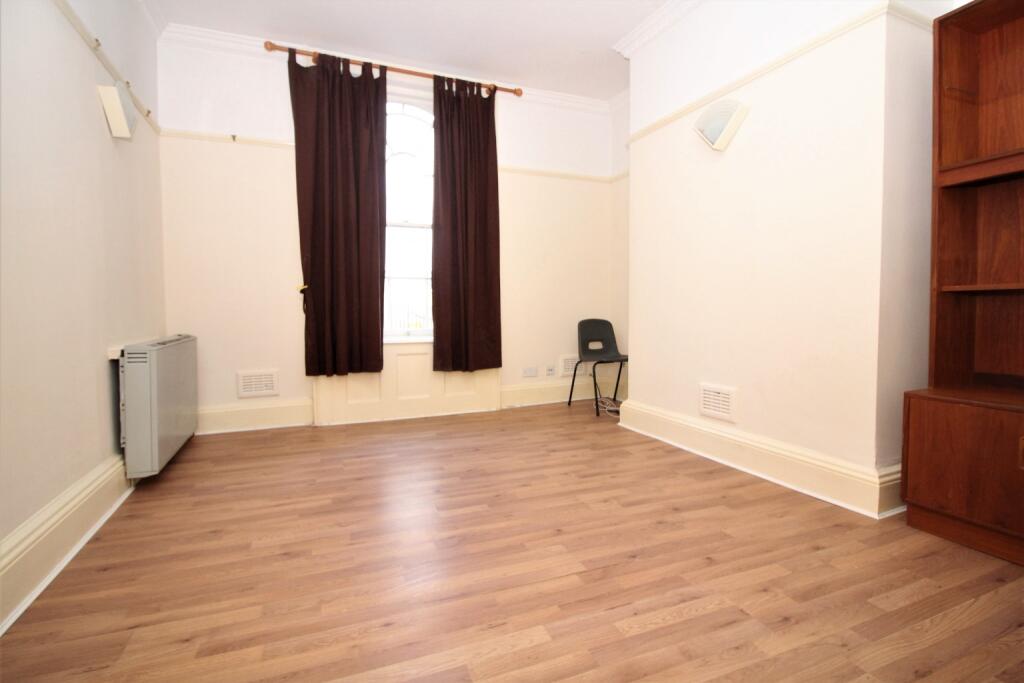 Main image of property: West Street, Gravesend, Kent, DA11