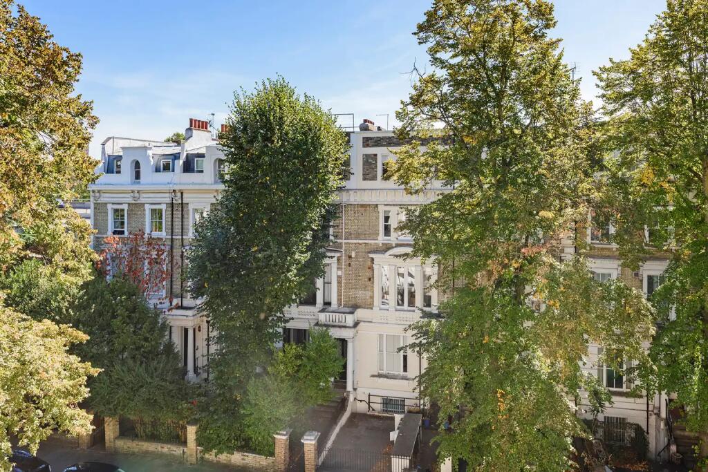 Main image of property: 42 Cambridge Gardens, W10