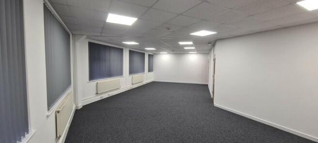2500 sq ft suite