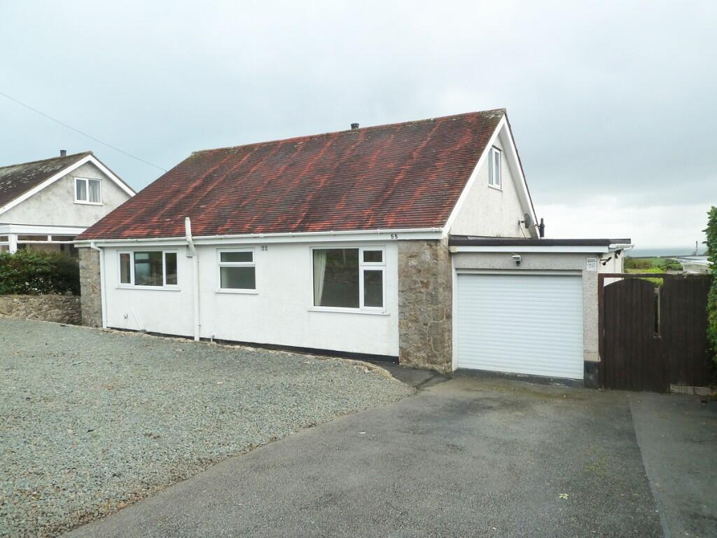 Main image of property: Maes Llydan, LL74