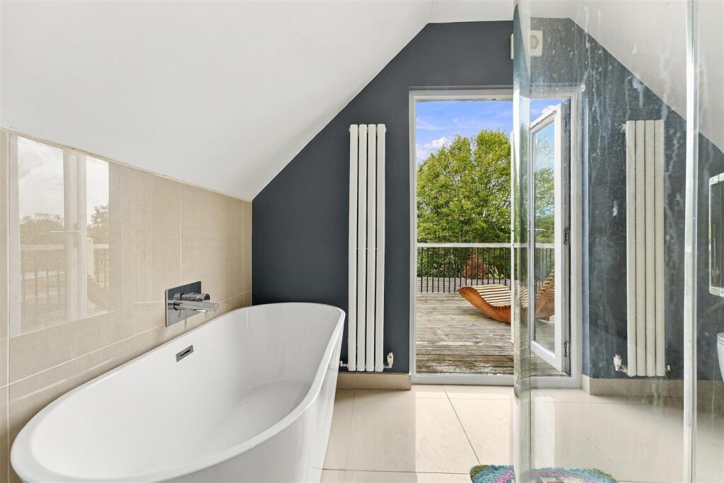 Main image of property: 137 Watleys End Road, Winterbourne, BRISTOL