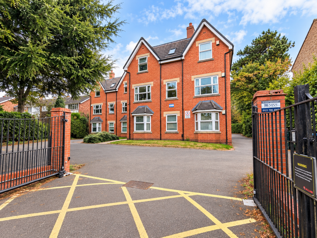Main image of property: Chester Road, Sutton Coldfield, B73 5HU