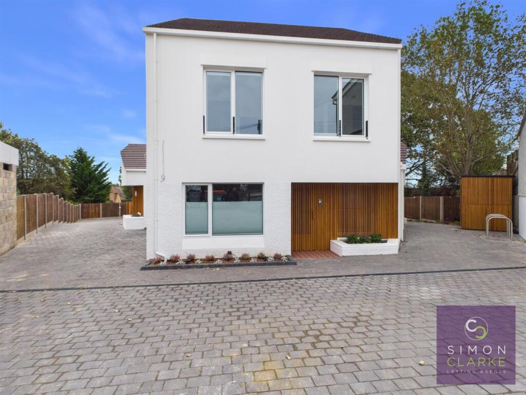 Main image of property: Weirdale Avenue, Whetstone, N20