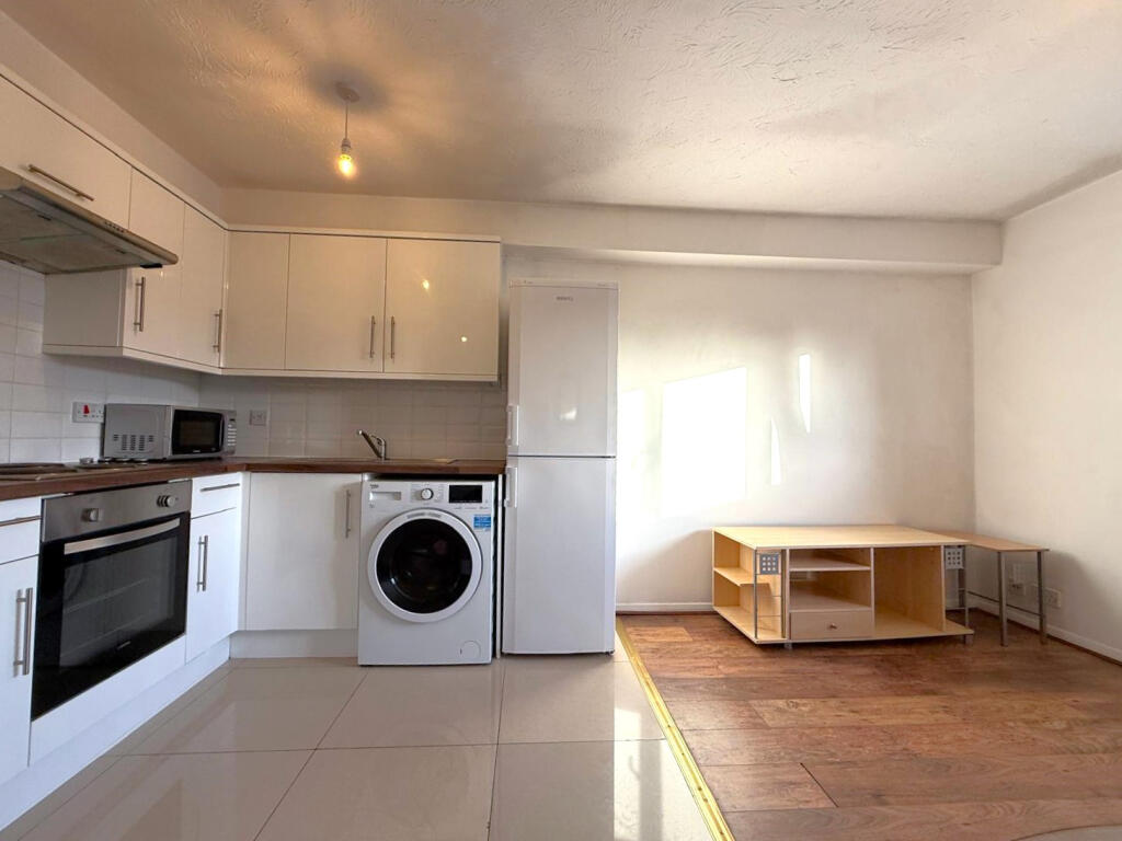 Main image of property: Ambassador Square, Canary Wharf, E14