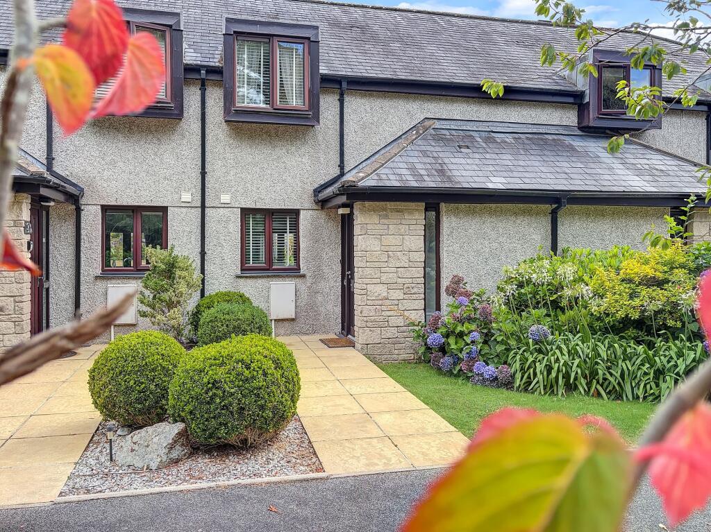 Main image of property: Upper Barn, Maenporth, TR11
