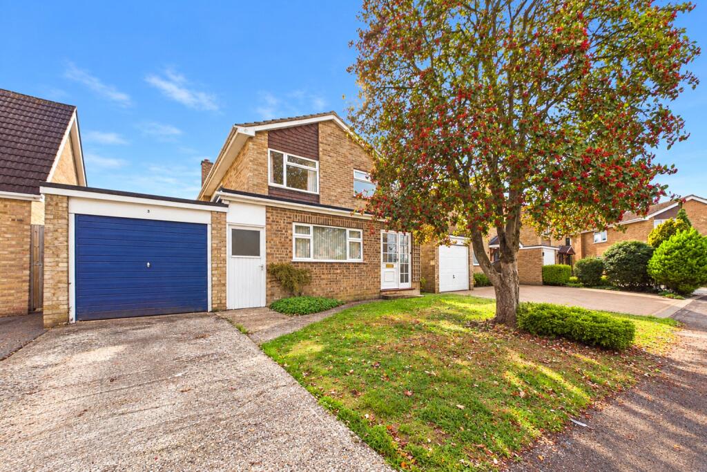 Main image of property: Romans Gate, Pamber Heath, Tadley, RG26