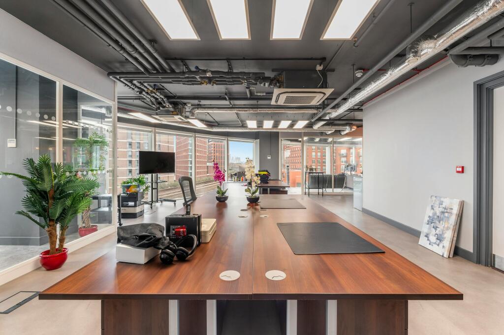 office 8.jpg