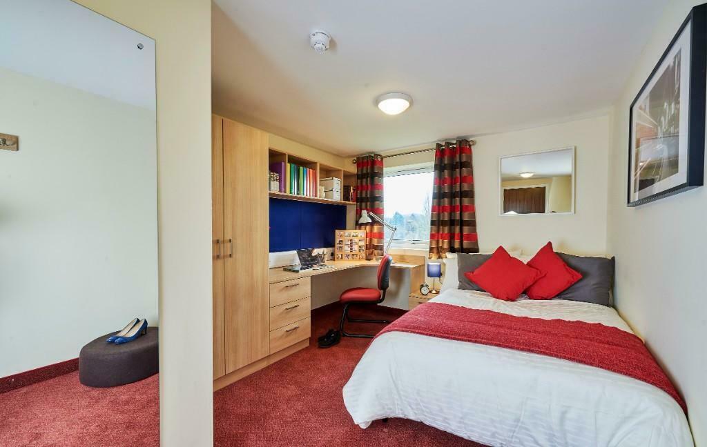 Main image of property: Cadnam Hall, £500 cash back