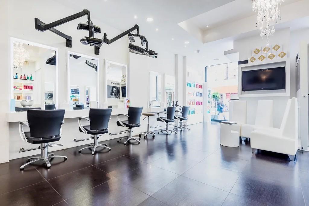 Main image of property: Green Lanes, London, N13