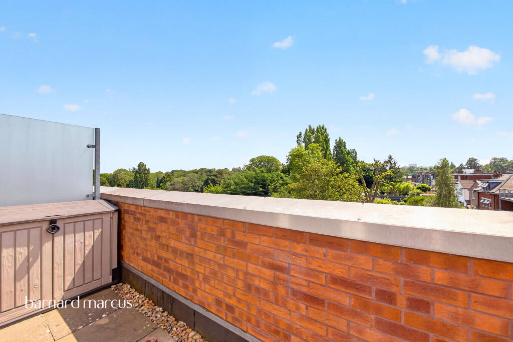 Main image of property: Lankaster Gardens, East Finchley