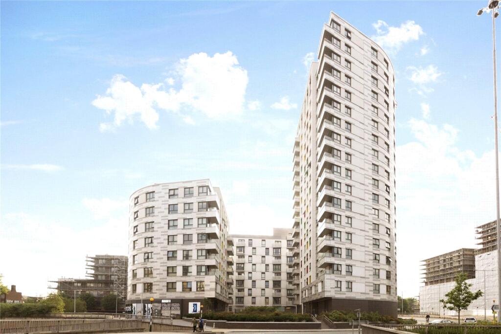 Main image of property: Alfred Street, Reading, Berkshire, RG1