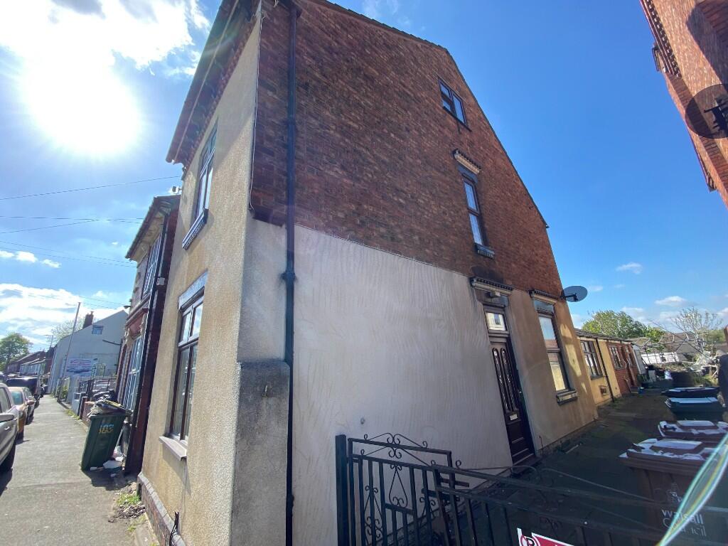 Main image of property: Walsall Road, Wednesbury, West Midlands, WS10