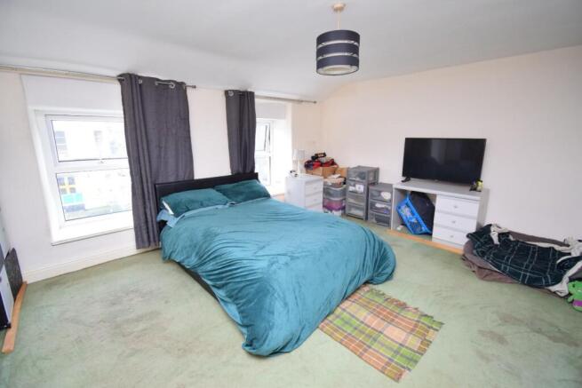 Bedroom 1.JPG