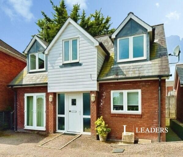 Main image of property: Station Road, Southampton, Hampshire