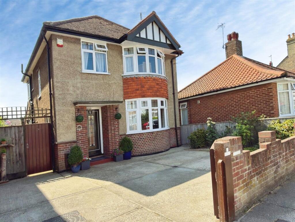 Main image of property: All Saints Road, East Pakefield, Lowestoft, Suffolk, NR33