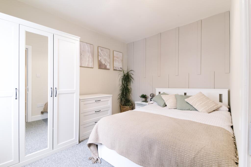 Main image of property: Rodbourne Road, Swindon, SN2